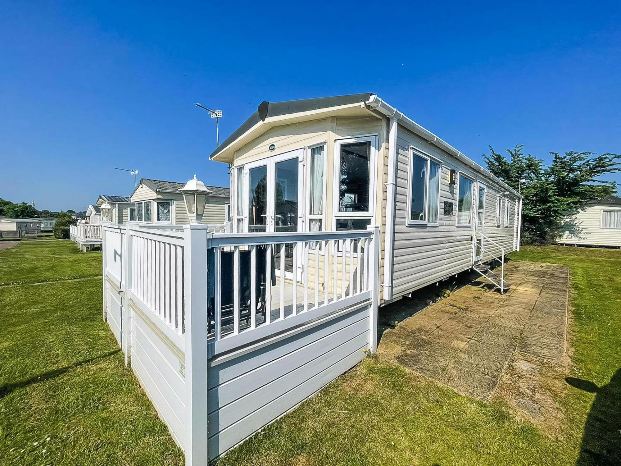 Lovely Caravan With Decking At Cherry Tree Holiday Park In Norfolk Ref 70528C غريت يورماوث المظهر الخارجي الصورة
